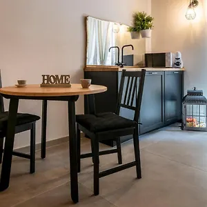 https://lampionelli-12-deluxe-rooms.sicilyhotelsitaly.net