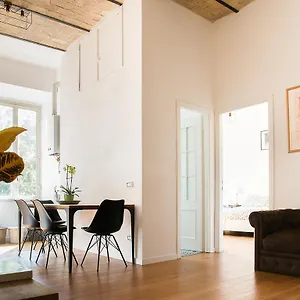Domus Claudi Colosseum Apartment