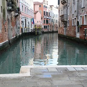  Hébergement de vacances Casa Delle Gondole Italie