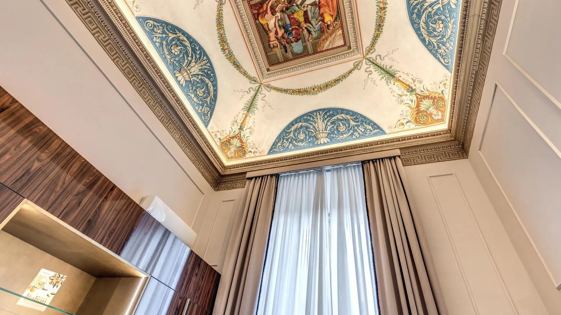 **** Hotel Eitch Borromini Palazzo Pamphilj Italy