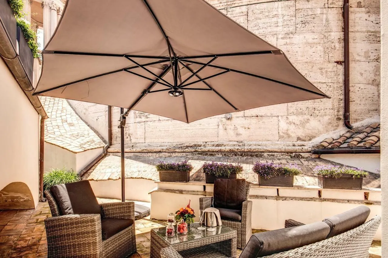 Hotel Eitch Borromini Palazzo Pamphilj 4*, Rome